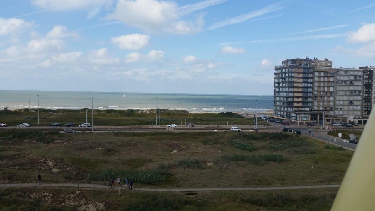 Studio On The Beach With Sea View Διαμέρισμα Middelkerke Εξωτερικό φωτογραφία